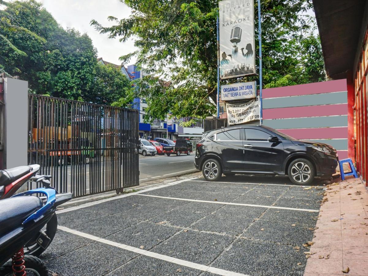 Mencil Oyo 90702 Wisma Tobana Kebayoran מראה חיצוני תמונה