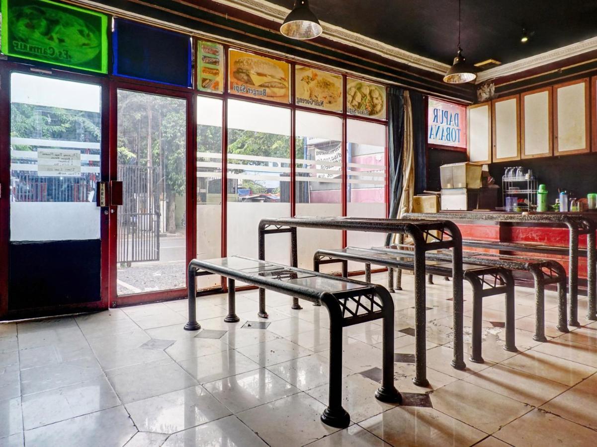 Mencil Oyo 90702 Wisma Tobana Kebayoran מראה חיצוני תמונה